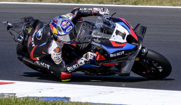 Motor sporlarının kaderi bu imza ile değişti: Toprak Razgatlıoğlu tarihe geçti