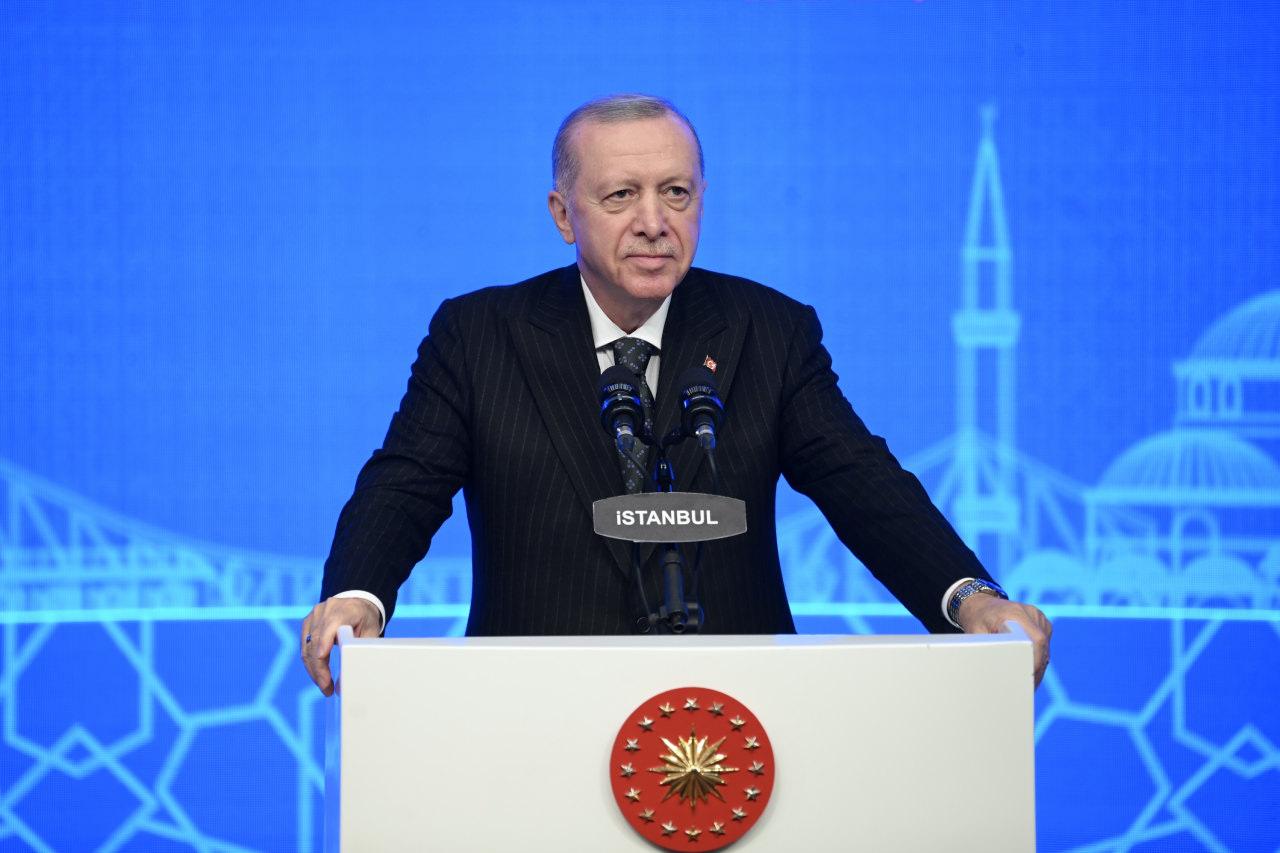 Cumhurbaşkanı Recep Tayyip Erdoğan, Haliç Üniversitesi Kongre Salonu'nda düzenlenen 
