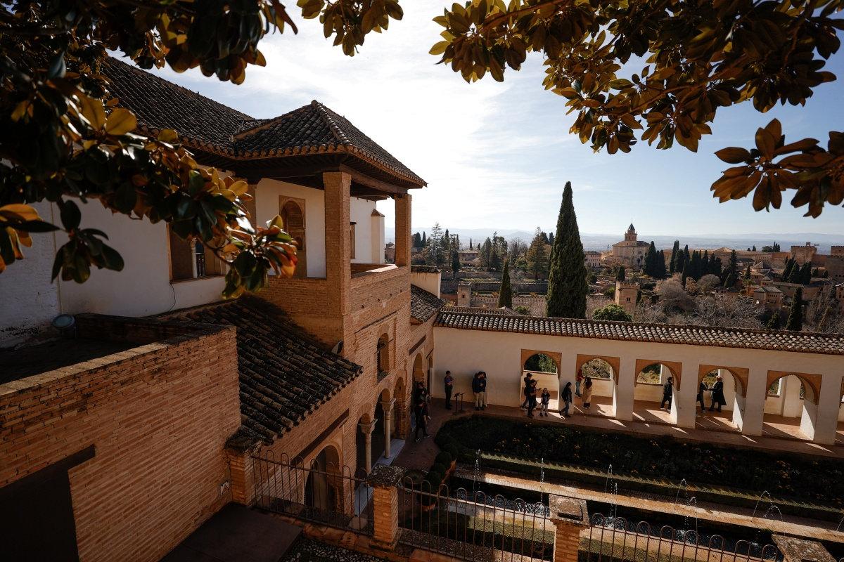 El Hamra Sarayı