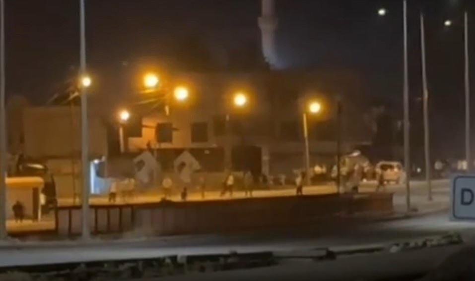 Çıkan kavgada 6 kişi yaralandı.