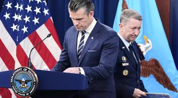 ABD Savunma Bakanı Pete Hegseth