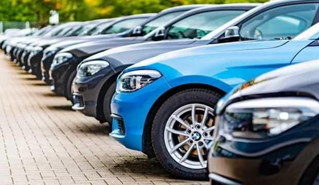 Otomobil seçerken rengine dikkat! Bu renk arabaların daha çabuk değeri azalıyor