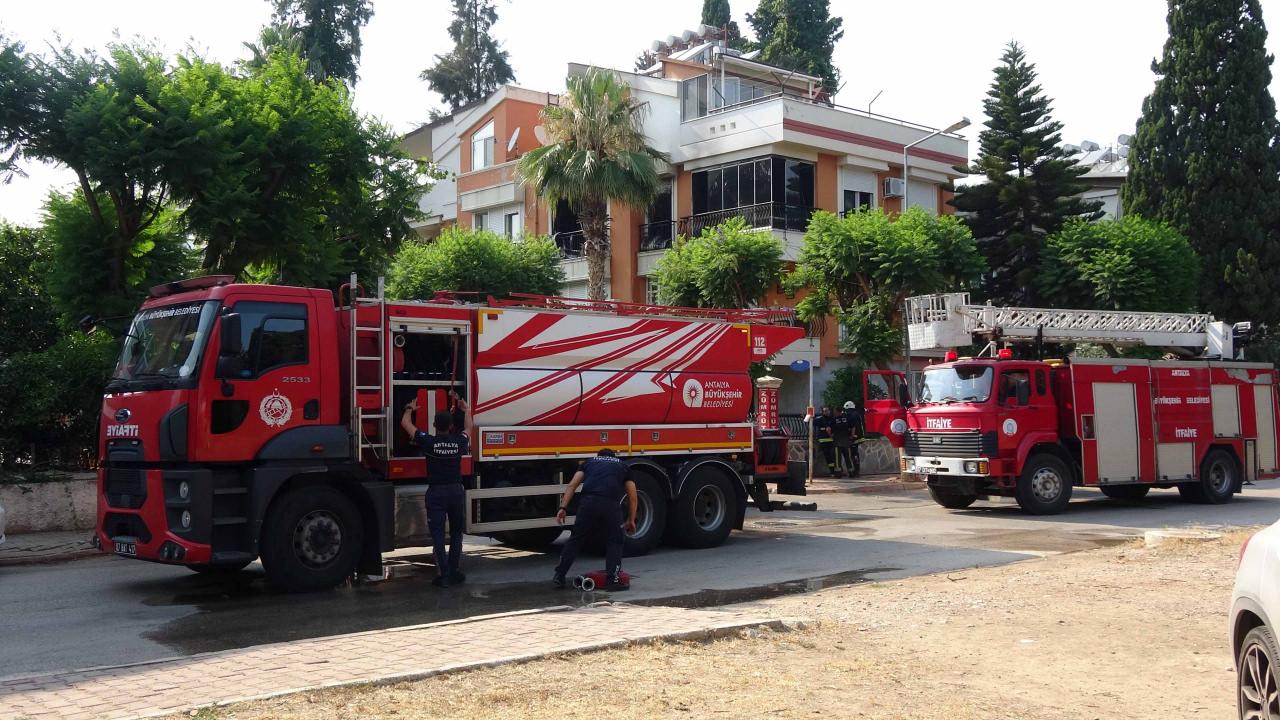 İsviçre'den tatile geldikten 3 saat sonra evleri yandı