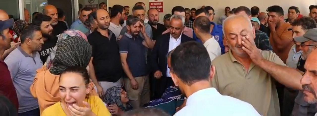 Hayatını kaybedenlerin yakınları gözyaşlarına boğuldu. 
