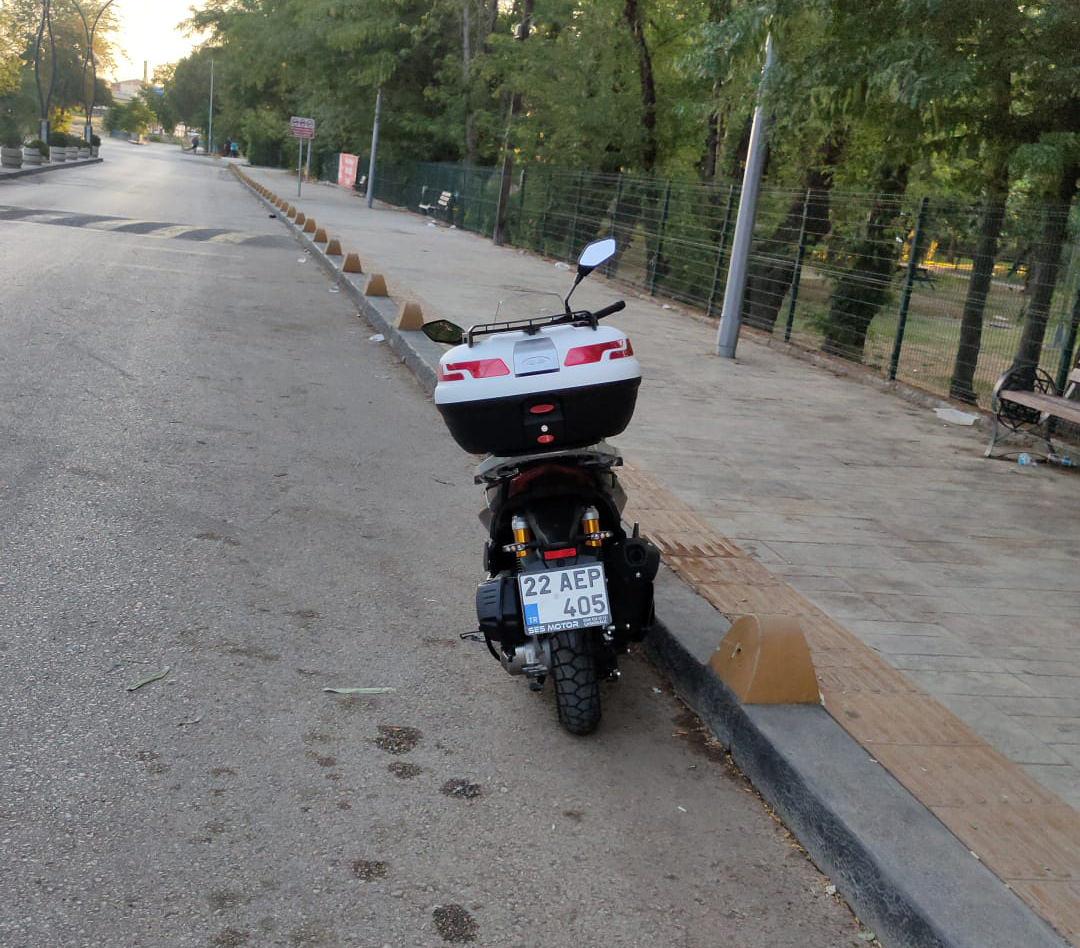 Kaza yapan gencin motosikleti