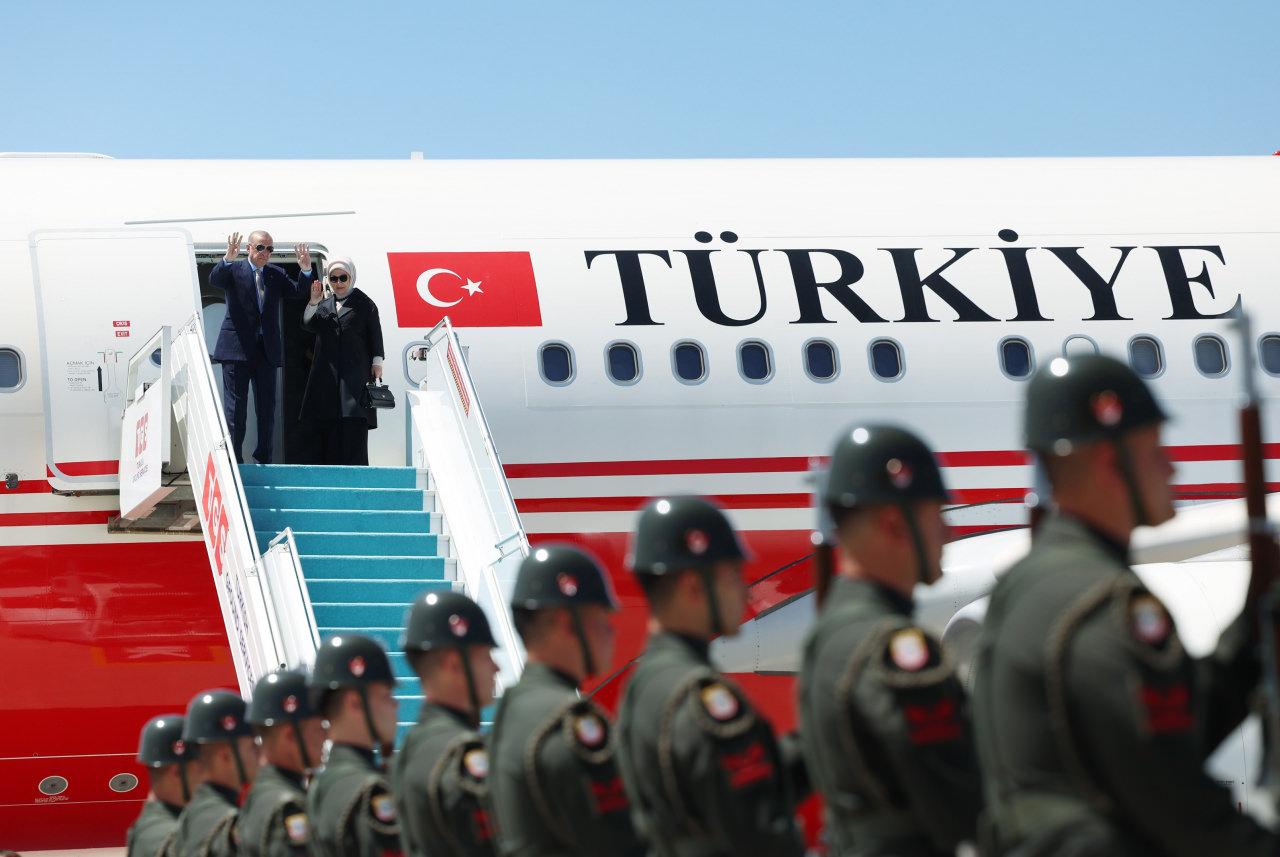 Erdoğan, Lahey'e gitti.