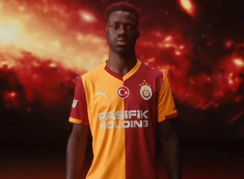 Galatasaray'ın Kolombiyalı stoperi Davinson Sanchez