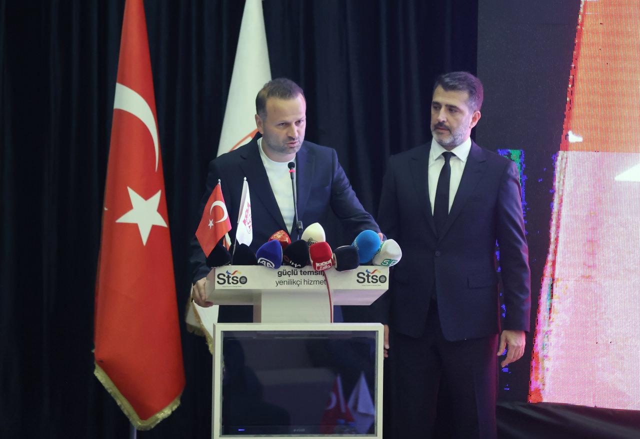 Sivasspor Teknik Direktörü Osman Zeki Korkmaz ve Sivasspor Başkanı Gökhan Karagöl