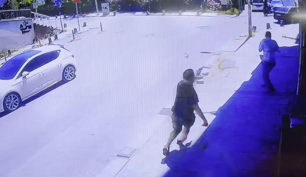 Arnavutköy'de iş yerine silahlı saldırı: O da saldırganlara karşılık verdi