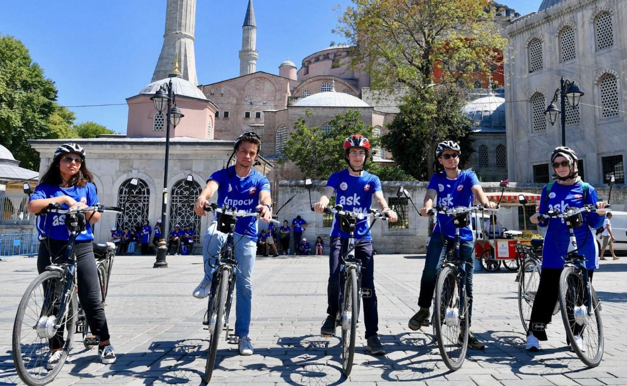 Fatih'in gönüllü turizm elçileri