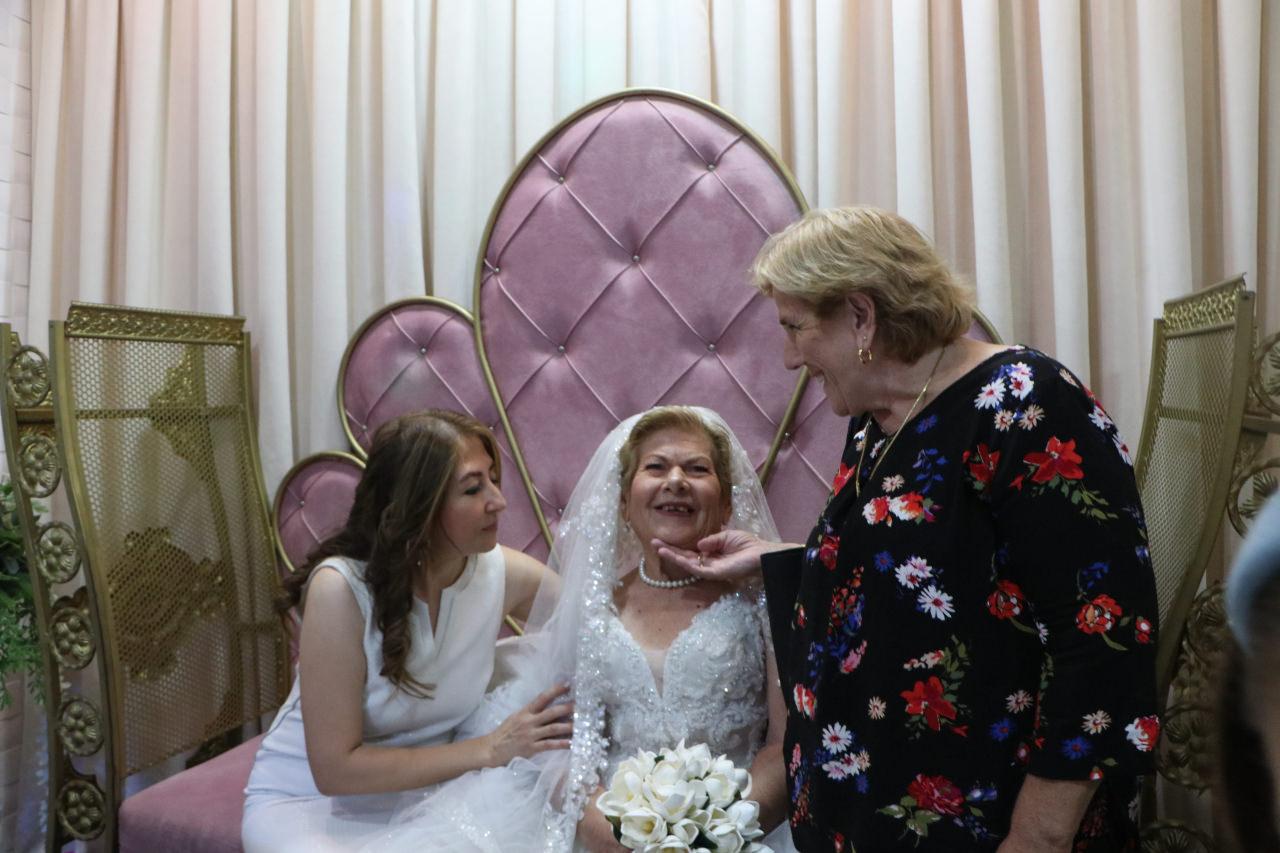Sümbül Topbaş (83)