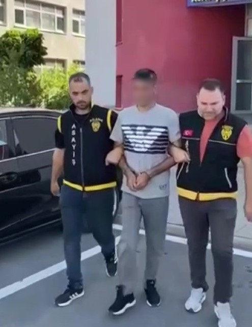 Yakalanan 6 şüpheliden 3'ü tutuklanırken, 3'ü serbest bırakıldı. 