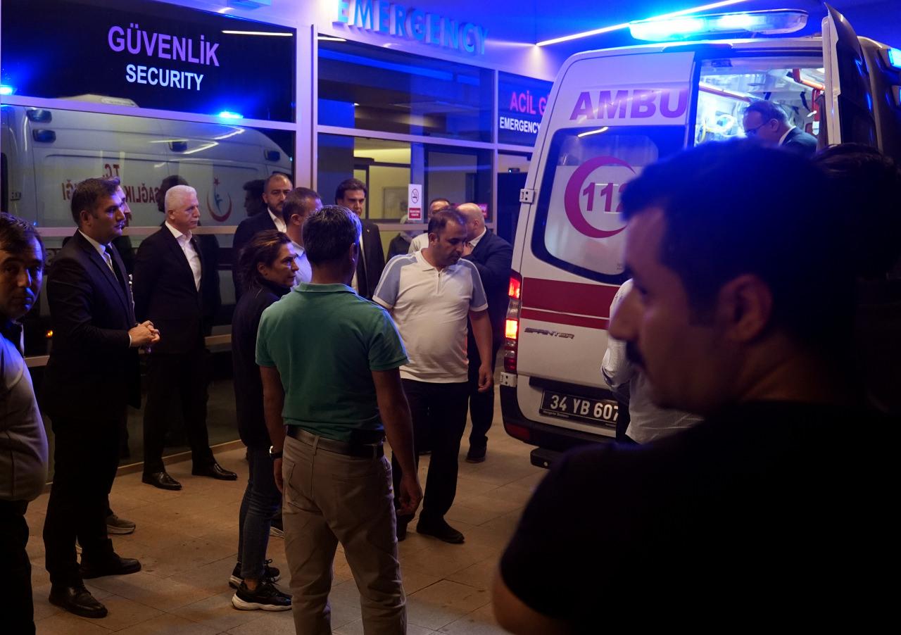  AK Parti Genel Başkan Yardımcısı Hasan Basri Yalçın, ambulans uçakla İstanbul'a getirildi. 