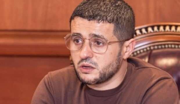 Kulüp başkanı kendisini protesto eden taraftarı silahla vurdu!