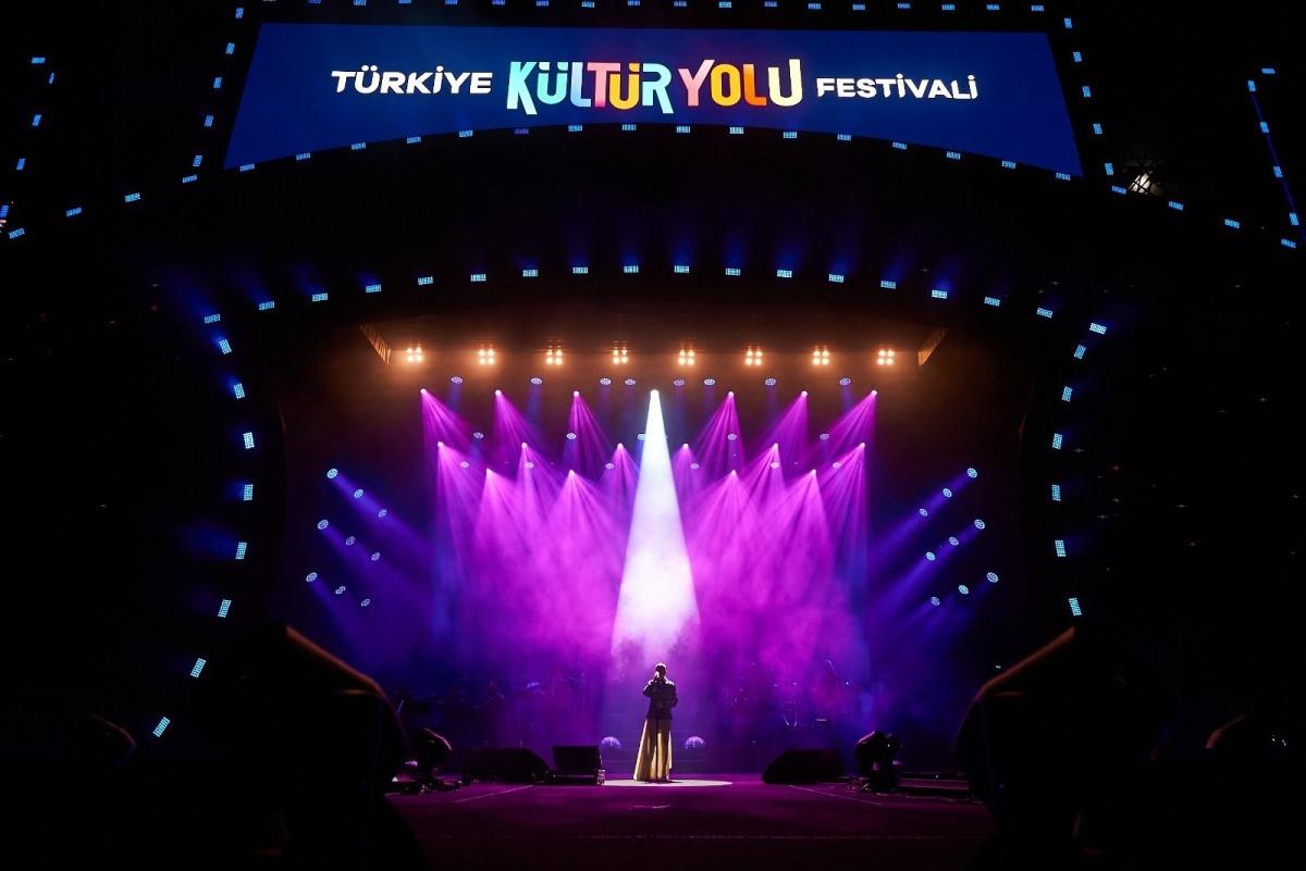 Festival heyecanı konserlerde yaşanıyor
