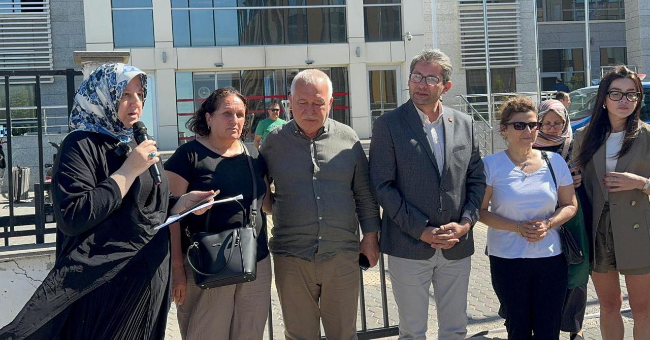 Ölenlerin aileleri duruşma öncesinde açıklama yaptı.