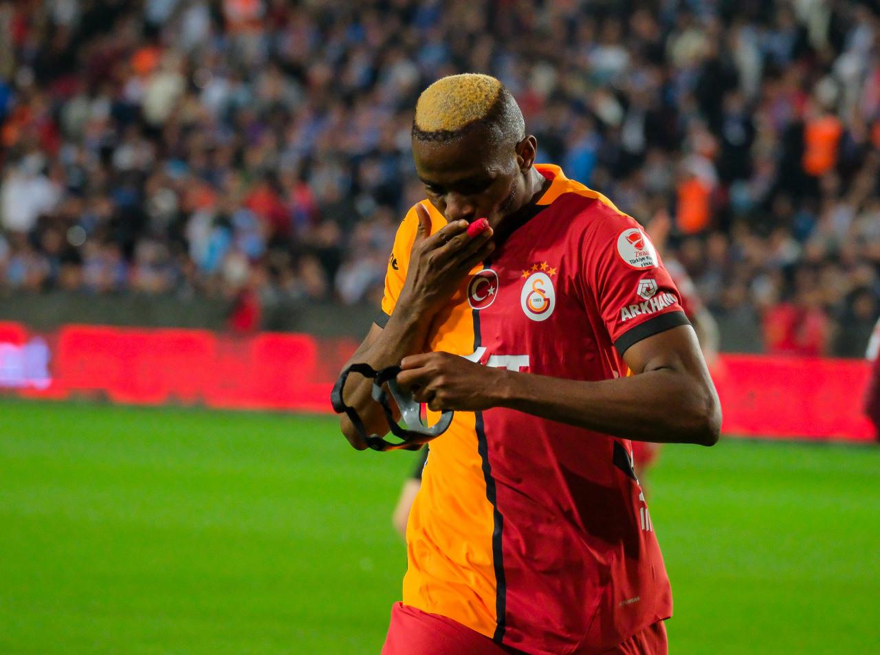 Victor Osimhen'in gol sevinci