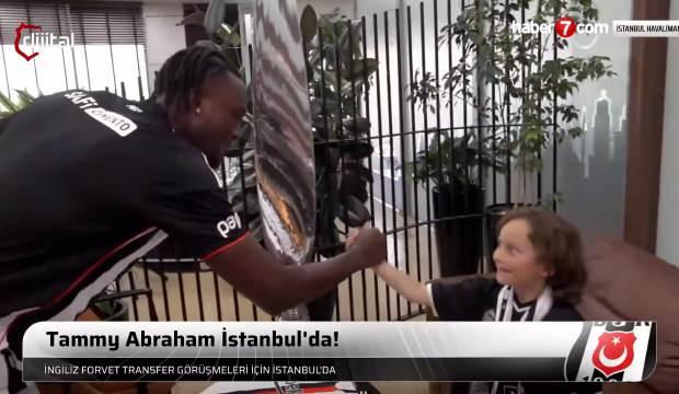 Beşiktaş'ın yeni yıldızı 'Beşiktaş için savaşırım' diyen yavru kartalla buluştu