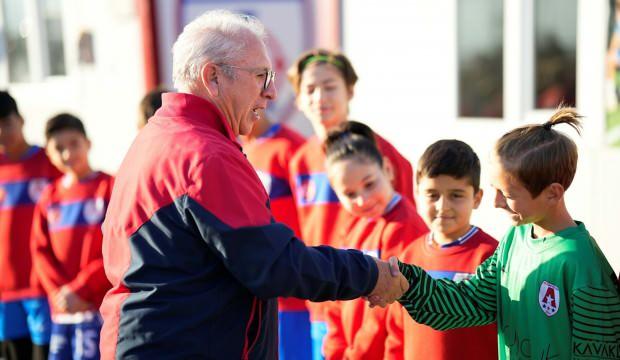 Cengiz'i Çağlar'ı o yetiştirdi, 70 yaşında emekli oldu: 'Bırakmak lazım'