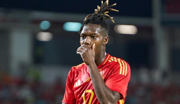 Devler peşindeydi, ters köşe yaptı! 10 yıllık sözleşmeyi imzaladı