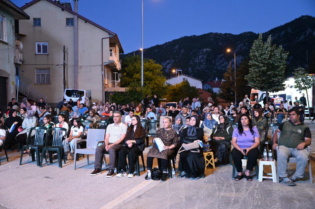 Çocuklar ve gençler aileleriyle kaliteli zaman geçirdi.