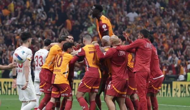 Galatasaray yıldızına veda ediyor: Pazartesi günü imza atacak