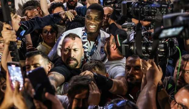 Trabzonspor golcüsüne kavuştu! Yıldız golcü kente geldi