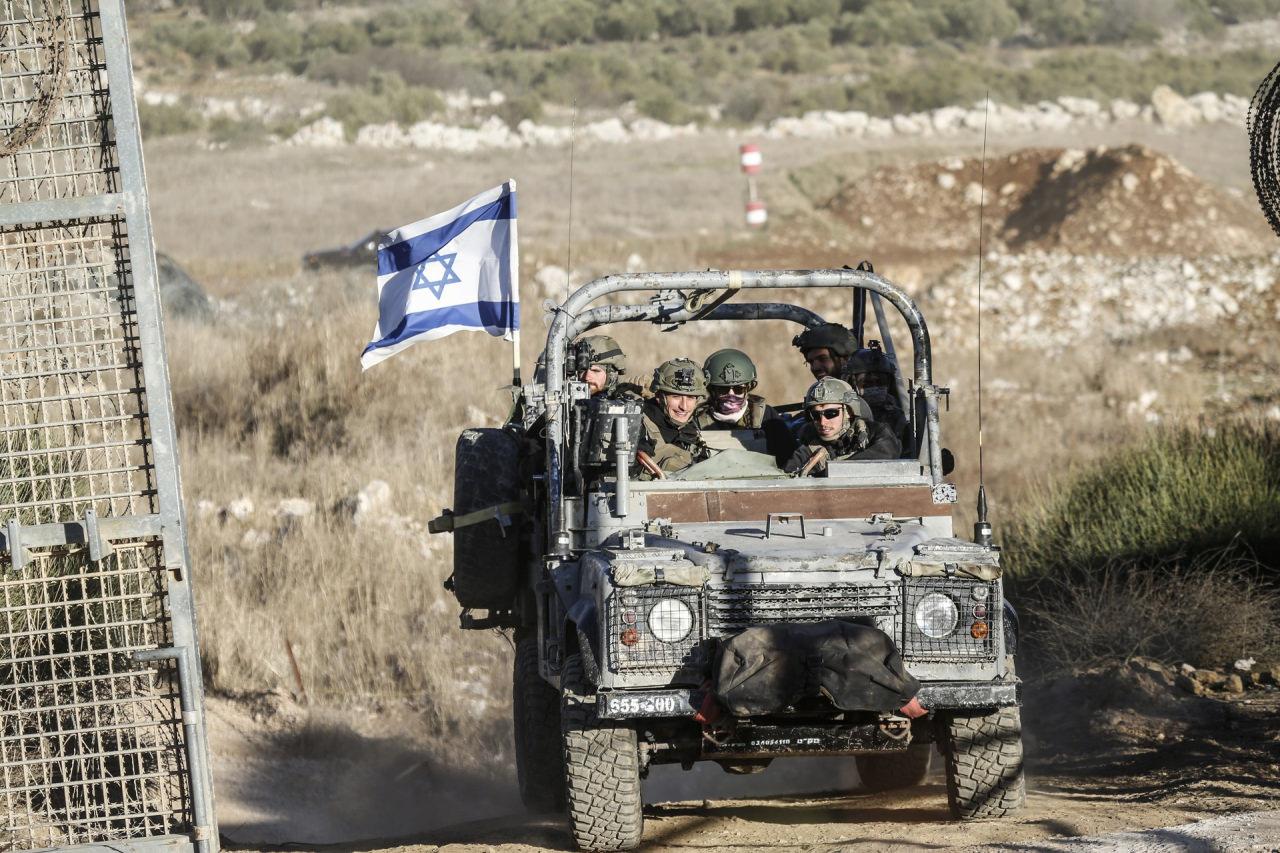 İsrail askerleri Golan Tepeleri'nde