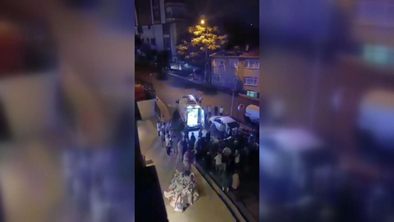 Olay sonrası bölgeye sağlık ve polis ekipleri sevk edildi.