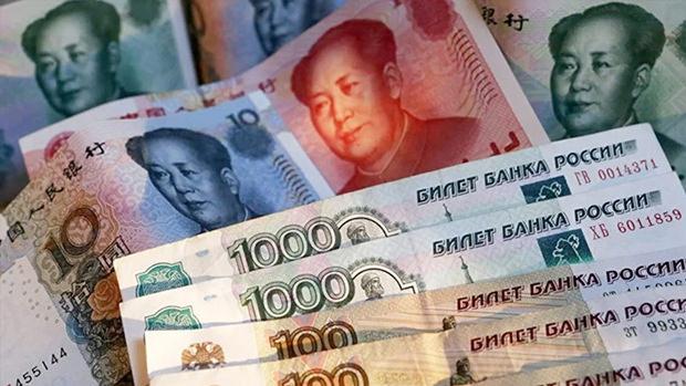 Yuan ve Ruble