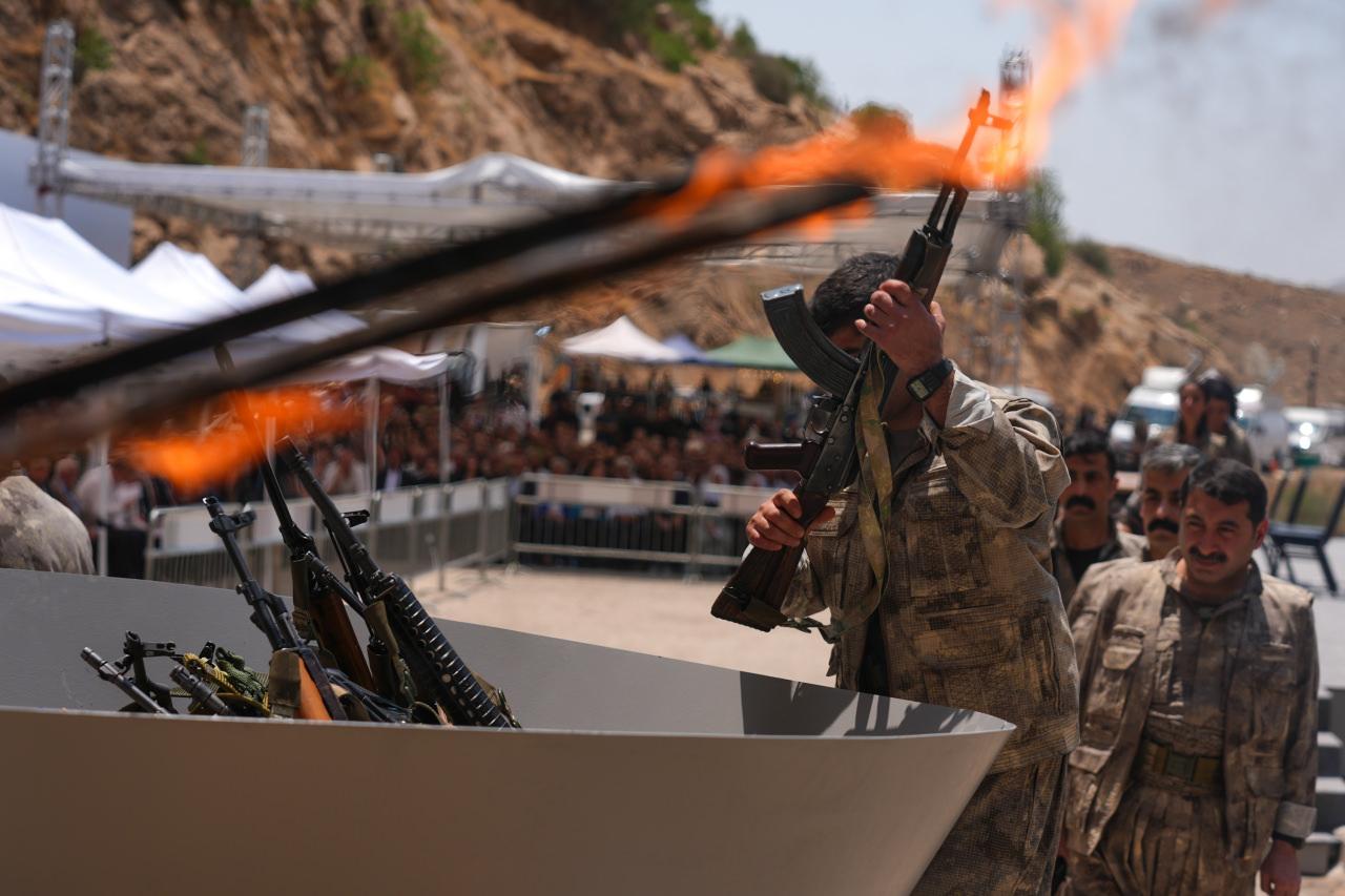 PKK, bugün silah bıraktı.
