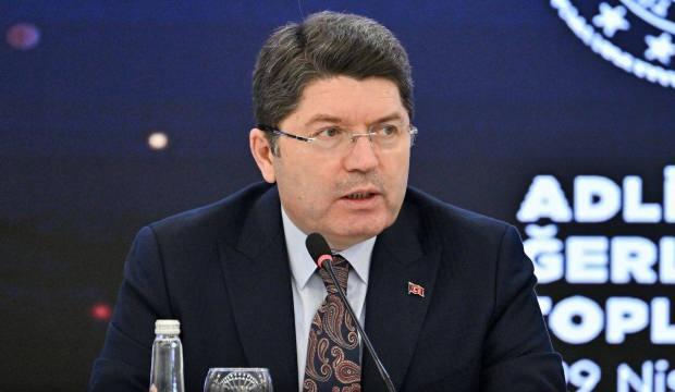 Son Dakika: İmralı heyeti ile Adalet Bakanı Yılmaz Tunç görüşmesi ertelendi