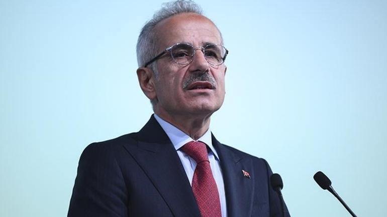 Ulaştırma ve Altyapı Bakanı Abdulkadir Uraloğlu