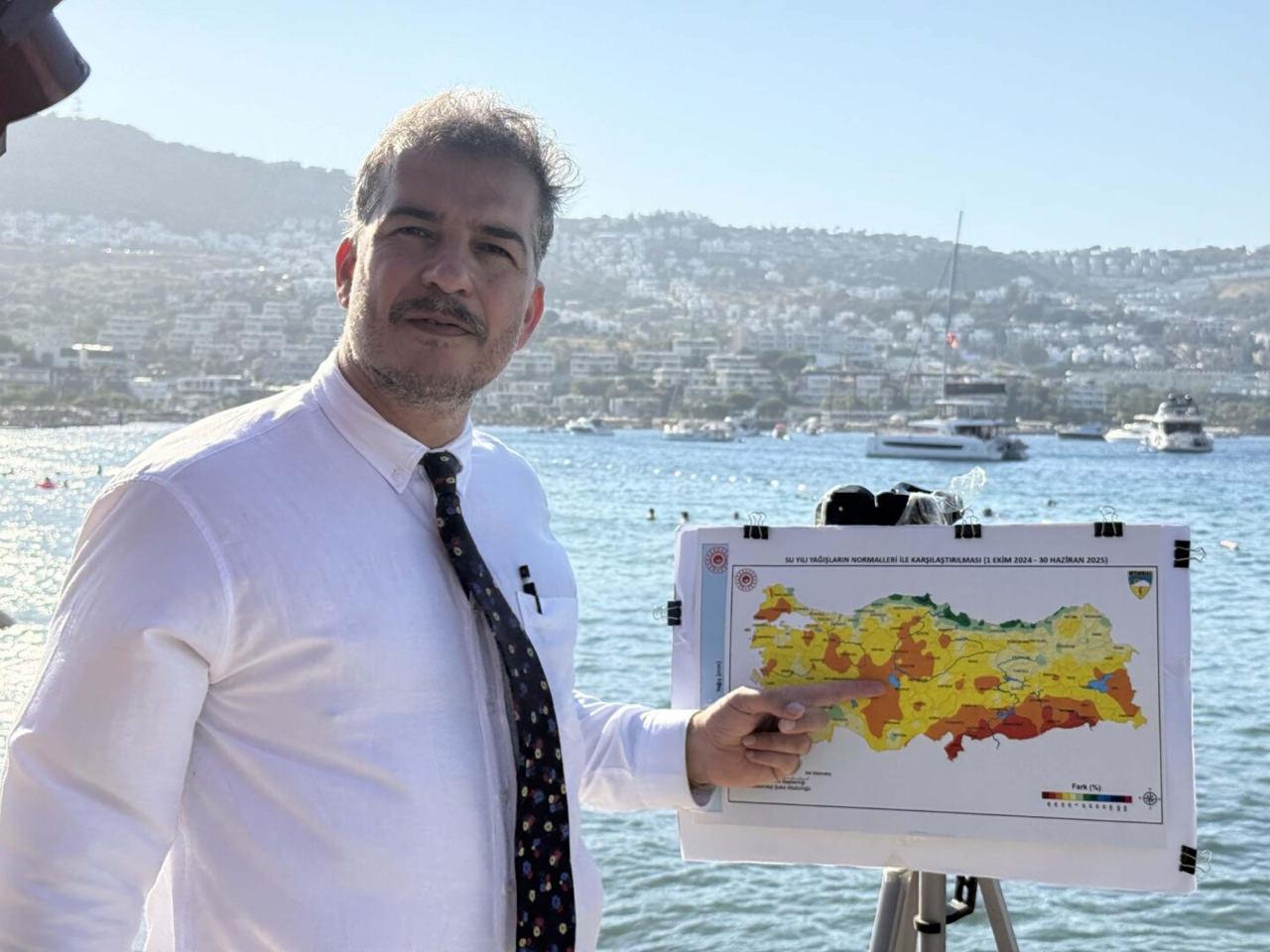 Doç. Dr. Ceyhun Özçelik, haritada detayları anlattı. 