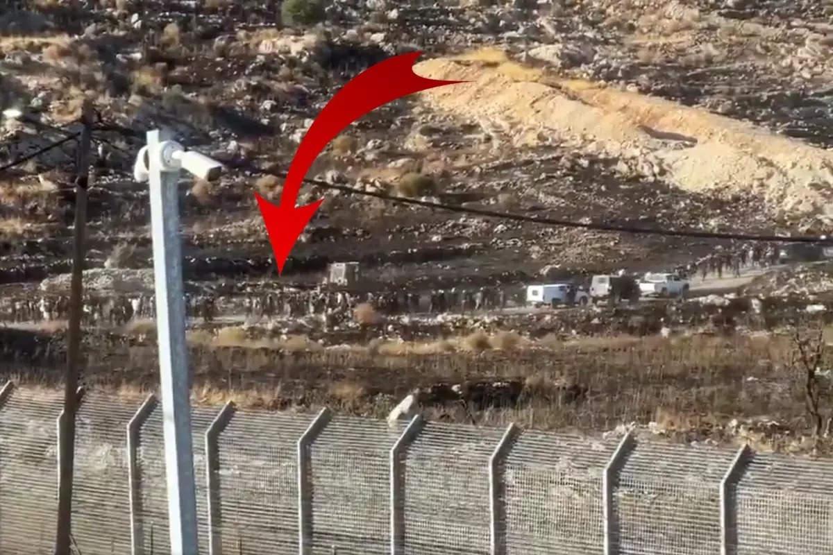 Dürziler Suriye sınırını geçiyor