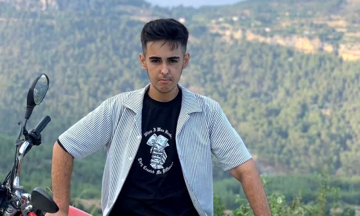 Mustafa Anıl Yıldırım (Çello Mustafa)