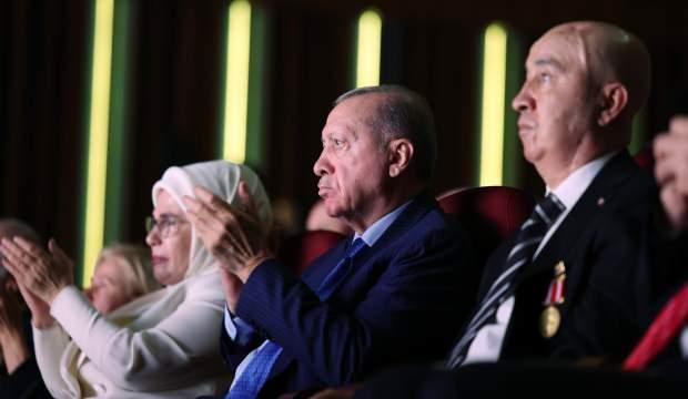 Cumhurbaşkanı Erdoğan, Külliyesi’deki ‘En Uzun Gece’ destanının ilk temsiline katıldı