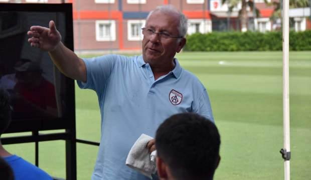 İzmir'in 'rol model' kul&uuml;b&uuml; Manisalı iş adamlarına devrediliyor