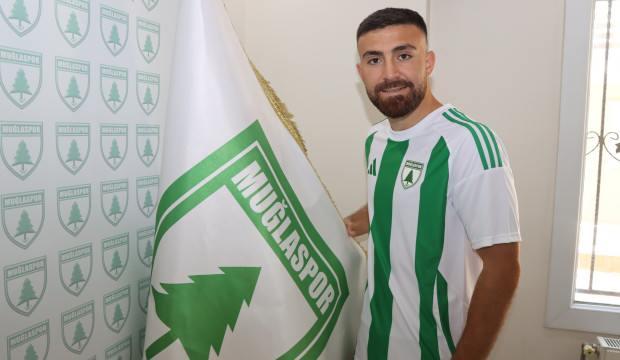 Tam 12 yıl Fenerbahçe'de oynadı: 28 yaşında 2. Lig ekibine imza attı