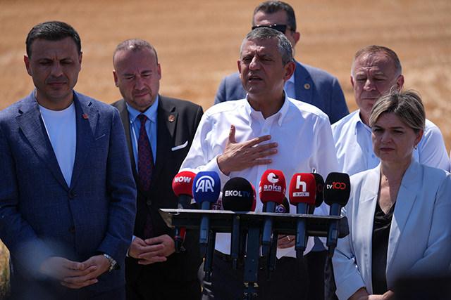 CHP Genel Başkanı Özgür Özel.
