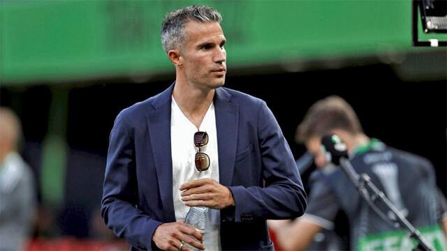 Fenerbahçe'nin eski golcüsü ve Feyenoord takımın teknik direktörü Robin van Persie 
