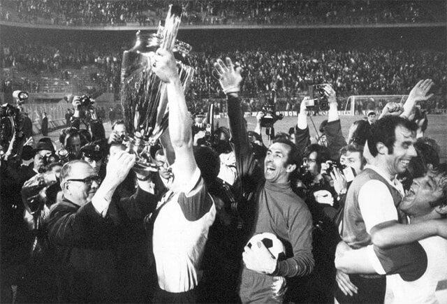 Feyenoord 1970'te Şampiyonlar Ligi Kupası kazandığı zaman