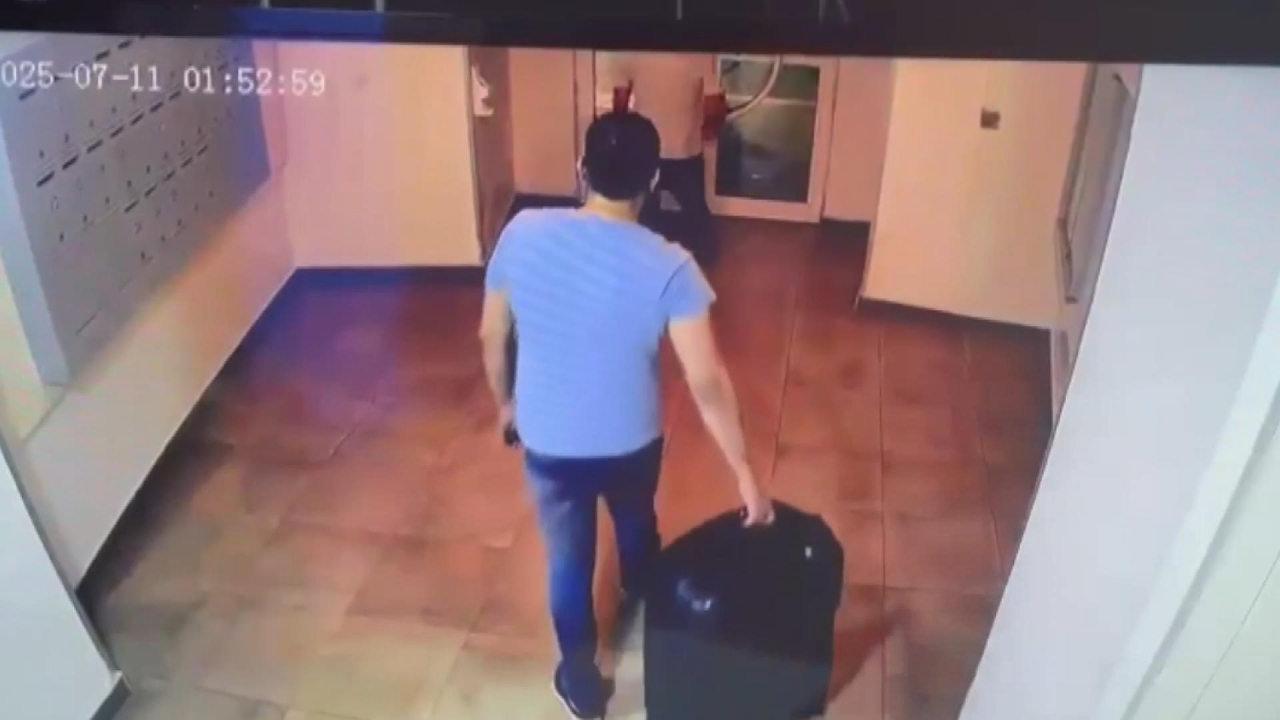 Ayşe'nin cesedinin taşındığı an güvenlik kamerasında