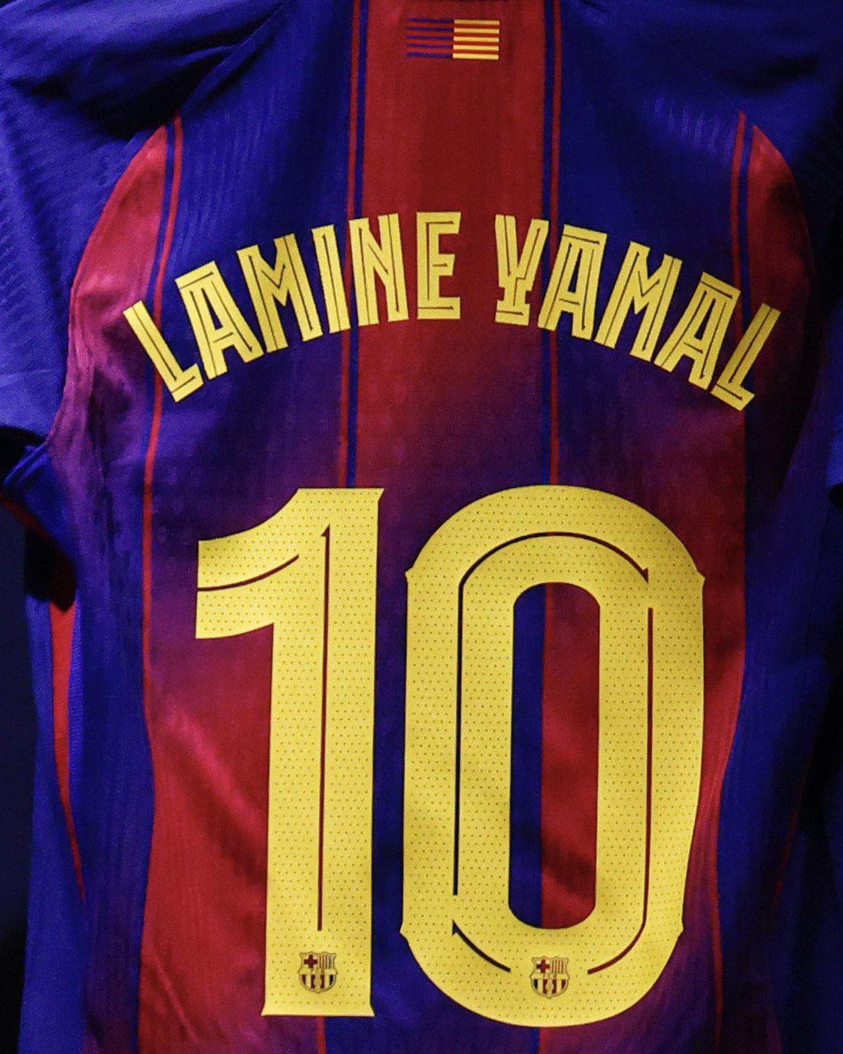 Lamine Yamal'ın Barcelona'daki 10 numaralı forması