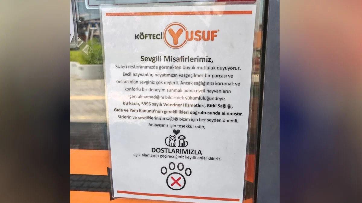 Köfteci Yusuf şubelerine asılan afişler