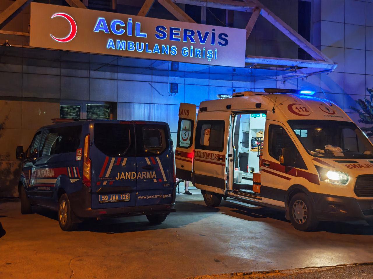 22 yaşındaki genç kız hastaneye kaldırıldı.