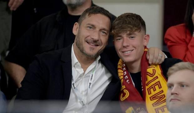 Efsane futbolcunun oğlu 19 yaşında futbolu bıraktı