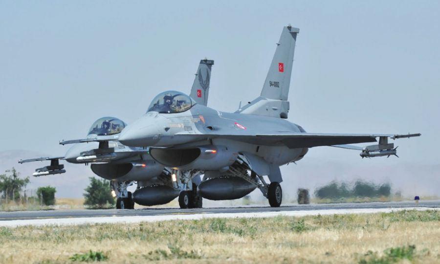 Geçitkale Havaalanı Türk ordusuna ait F-16