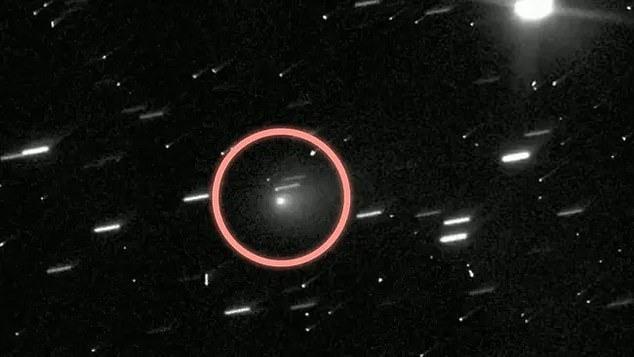3I/ATLAS, Temmuz ayında NASA tarafından keşfedilen ve şu anda sunulan veriler 60 km'den (37 mil/s) fazla bir hızla Güneş'e doğru ilerliyor.