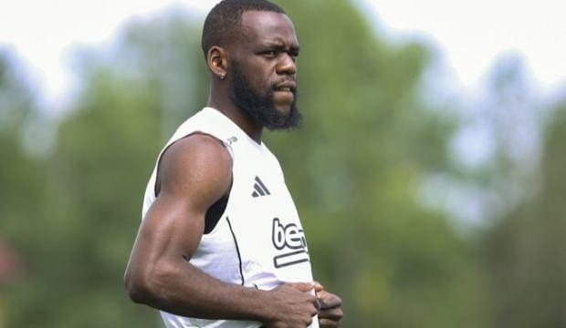 Herkes ayrılmasını bekliyordu! Beşiktaş'tan Onana sürprizi